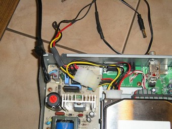 Bild: TF7700_Cooler_Anschluss_innen.JPG